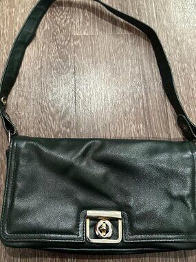 Green shoulder bag